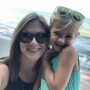 Meet your Posher, Leah